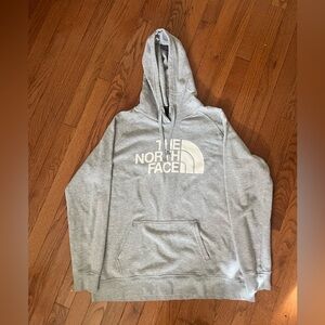 Brand new (no tags) Woman’s North face hoodie
